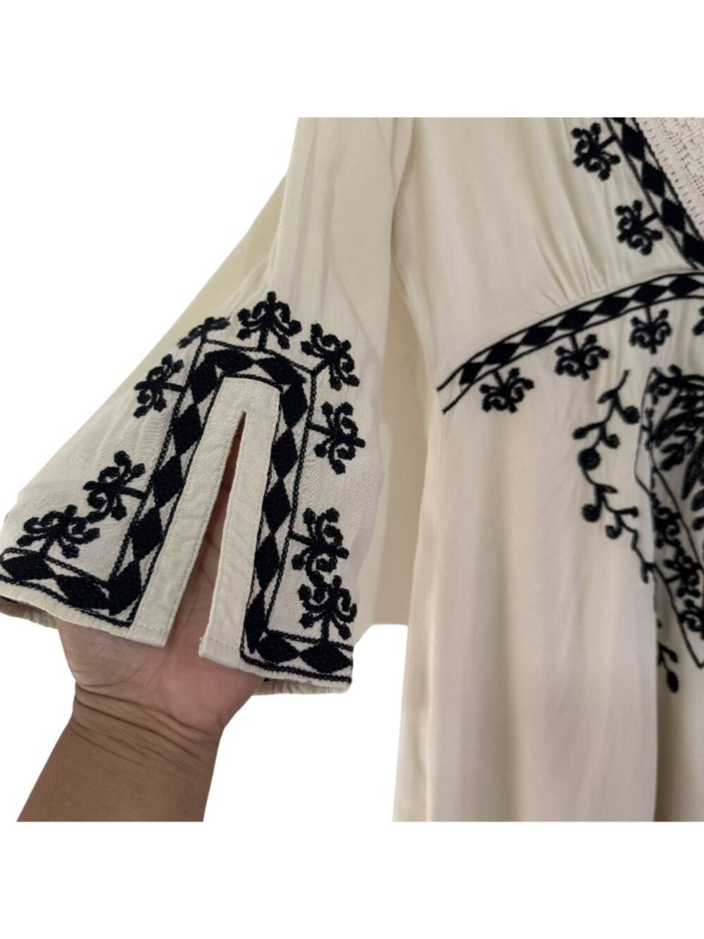 Ark & Co Embroidered Boho Mini Dress Cream Black Bell Sleeve Crochet Trim M - Picture 4 of 9